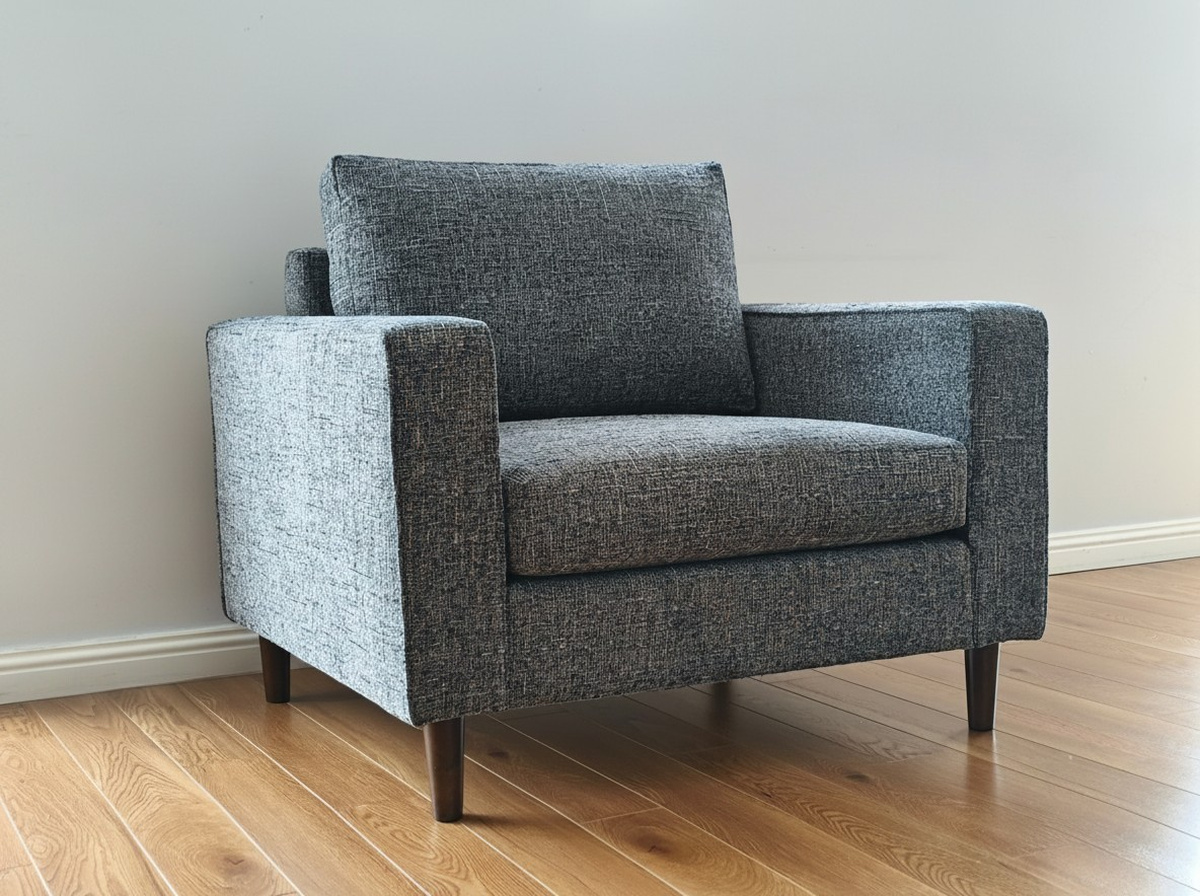Narni Club Chair